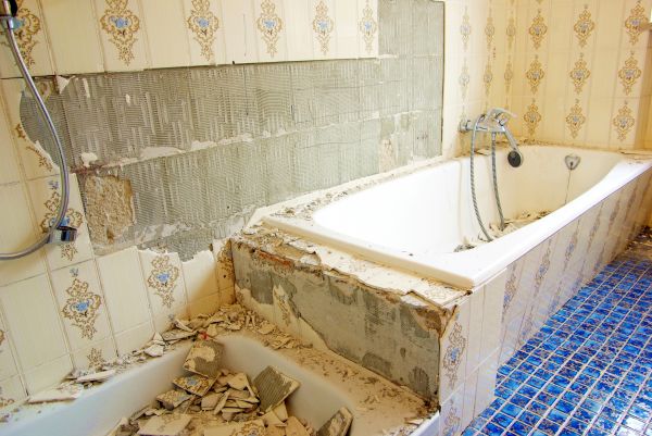 Bathtub Demolition in Boise